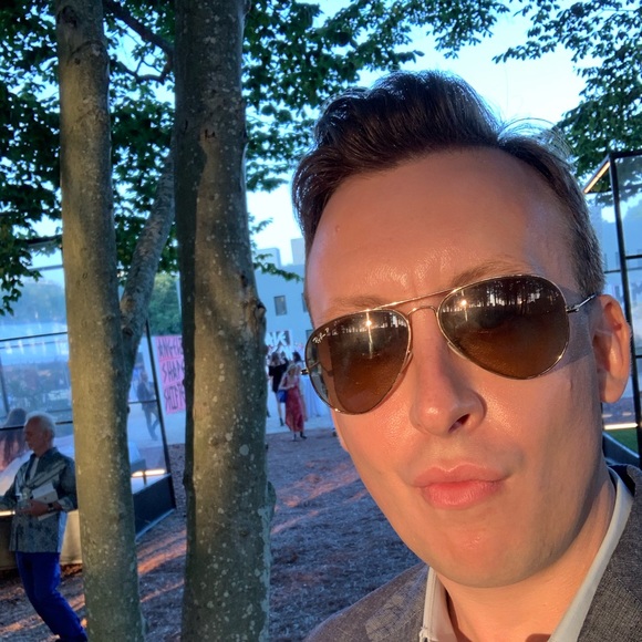 Meet your Posher, Joshua - Picture 4 of 6